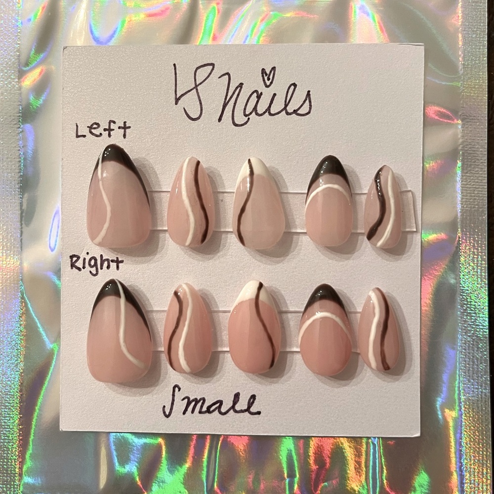 hand painted gel short brown & white almond fake nails. glue not included